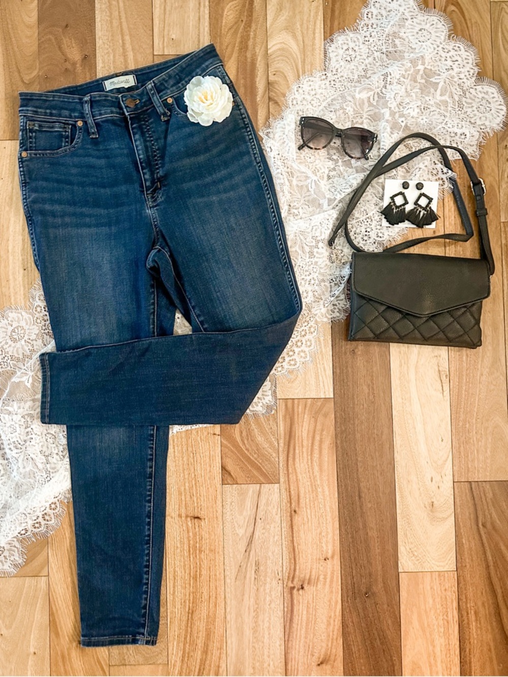 Madewell High-Rise Skinny Jeans in Dark Blue Wash